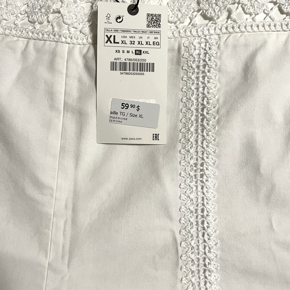 Zara white crotchet shorts NWT